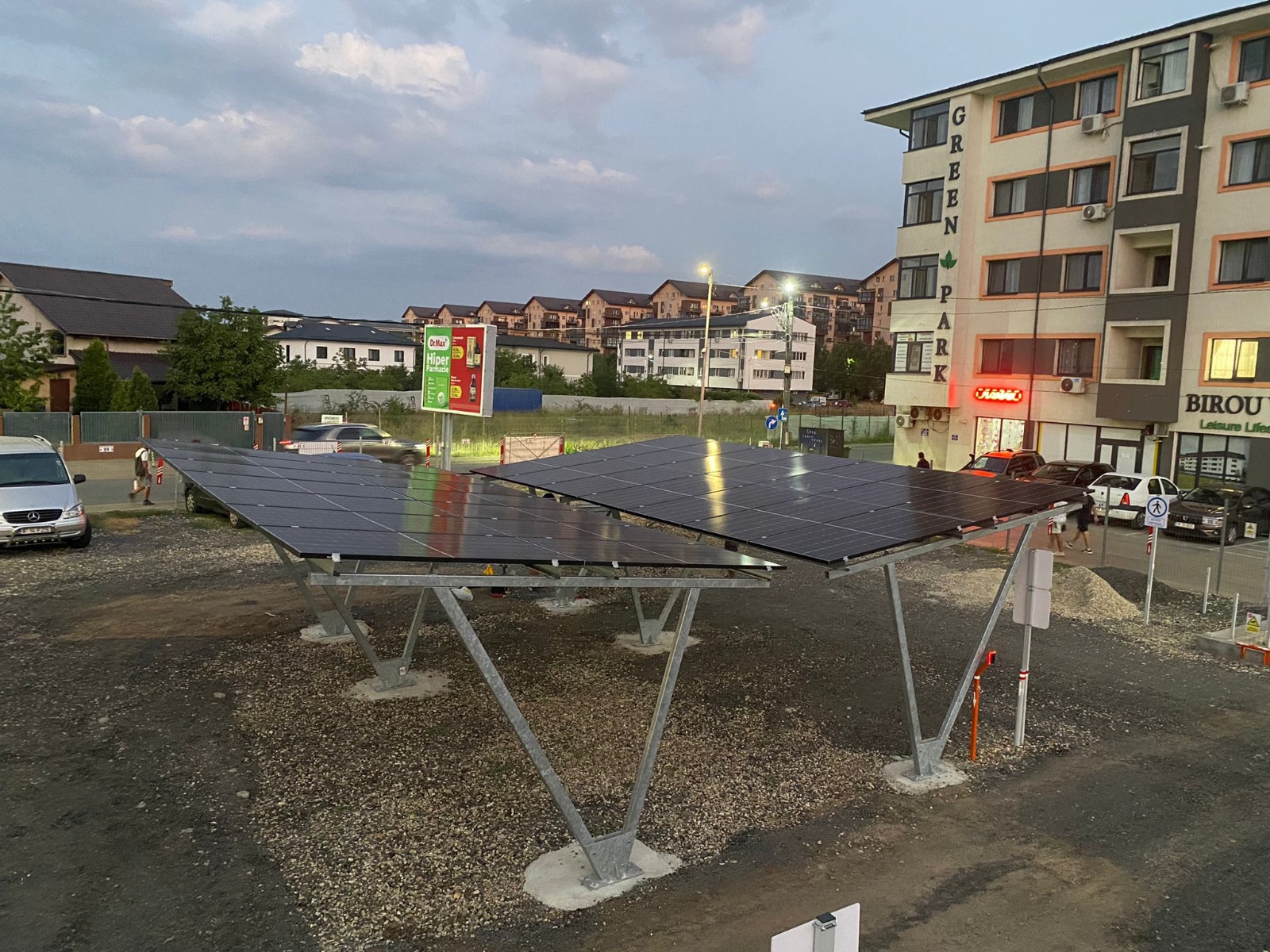 Montare sistem fotovoltaic trifazat